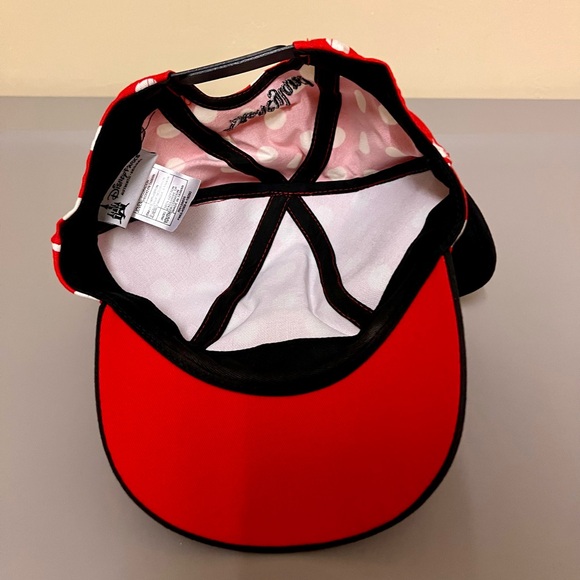 Disney Minnie Mouse Polka Dot Hat - Picture 3 of 4